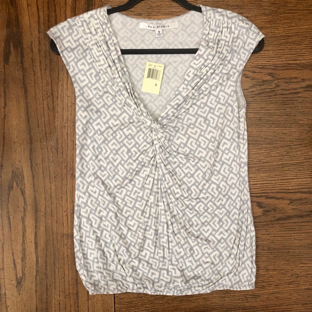 MAX STUDIO top NWT